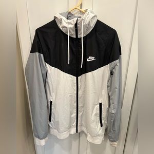 Men’s Nike Windrunner Jacket White Black Size L